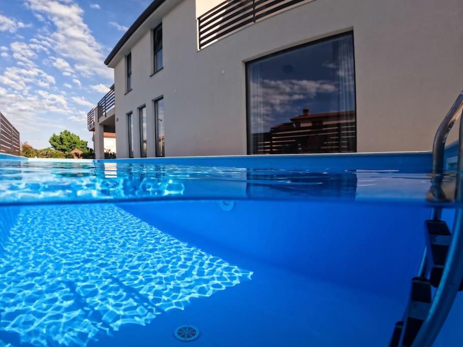 פורץ Marcante - Designer, Romantic Pool View Suite מראה חיצוני תמונה